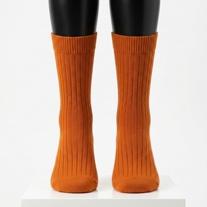 Chaussettes pour hommes antidérapantes, durables, personnalisées, de haute qualité, unies, pour un usage quotidien, chaussettes de sport pour hommes - Product Image 6