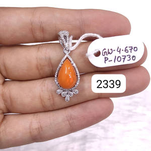 Colgante de ópalo en forma de pera de plata de ley 925 con diamante, joyería fina, elegante colgante de ópalo para mujer, venta al por mayor de moda. - Product Image 1