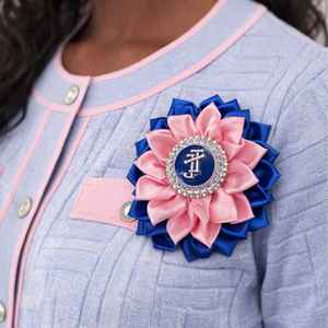 Broche en satin ornée de fleurs JJOA, épinglette de la sororité Jack and Jill, accessoire de bijouterie, cadeau pour les membres de la confrérie grecque - Product Image 4