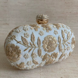 กระเป๋าคลัทช์งานปักคริสตัลเพชรประดับมุกสำหรับงานเลี้ยงงานแต่งงาน ทำมือ สวยงาม - Product Image 1