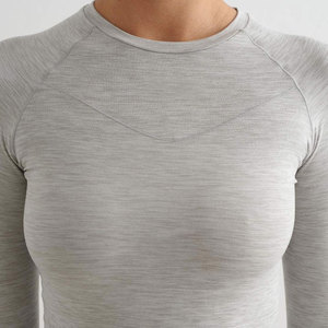 Camiseta de manga larga ajustada con orificios para los pulgares, ropa deportiva para mujer, ropa de yoga ajustada al cuerpo, camiseta de ejercicio para verano - Product Image 3