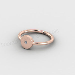 Anillo de Boda Apilable de Plata 925 con Diamante CZ Redondo de 8mm y Baño de Oro de 18k, el Más Vendido, Regalo para Ella - Product Image 4