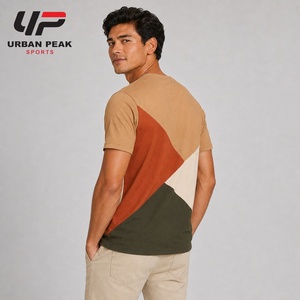 Camiseta Clásica para Hombre con Cuello en V, Manga Corta, Tela Suave al Tacto y Estilo Atemporal para el Día a Día - Product Image 6