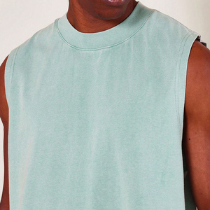 Camiseta sin mangas verde claro para hombre, cuello redondo, tela suave y cómoda, estilo casual, corte muscular, tallas grandes. - Product Image 3