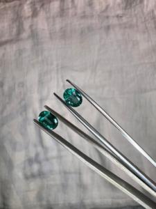 Natural Green Blue Gemstone Pair 1.90 Ct Total Weight Oval Shape Matching Loose Stones for Earrings Rings Jewelry Wholesale - Product Image 3