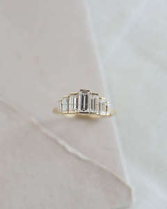 Bague de fiançailles/mariage en or jaune 14 carats, taille marquise, cultivée en laboratoire, luxe vintage, sertie, certifiée IGI/GIA, pour les fêtes - Product Image 3