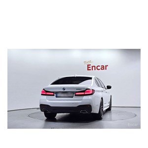 BMW Serie 5 520i M Sport 2023, Volante a la Izquierda, Caja de Cambios Automática, 33,089 km - Product Image 4