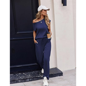 Conjunto de Dos Piezas de Ropa de Dormir para Mujer, Estilo Casual, Top y Pantalones Anchos, Ropa de Estar por Casa, Logotipo Personalizado - Product Image 3