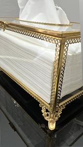 กระจกโลหะสุดประณีตสื่อถึงความกระจ่างใสและความมั่นใจ กระจกที่คัดสรรมาอย่างพิถีพิถันช่วยเพิ่มบรรยากาศได้อย่างง่ายดาย - Product Image 4