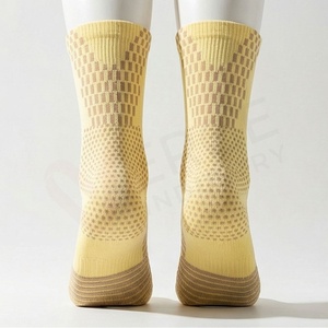 <b>Men's</b> Crew <b>Socks</b> Solid <b>Yellow</b> Knitted Breathable Cotton Polyester Spandex Summer Sports Regular Style - Product Image 2