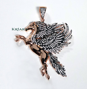 Colgante de Pegaso en Plata 925 con Oro Rosa, Alas y Cola con Diamantes Cultivados en Laboratorio, Amuleto de Lujo para Regalo Unisex - Product Image 2