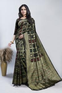 Sari Banarasi de diseño indio con bordados y pedrería, ideal para ocasiones étnicas y fiestas, disponible al mejor precio. - Product Image 4