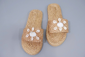 OEM ODM Eco Friendly Water Hyacinth <b>Slippers</b> Water Hyacinth Beach Sandals Women Slides Vietnam - Product Image 5