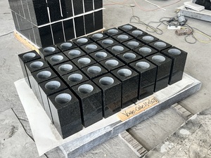 Vases carrés en granit noir <span class=keywords><strong>sud</strong></span>-africain de style slovaque au design moderne pour cimetière et funérailles - Product Image 3
