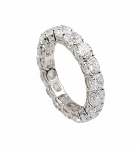 Bague de mariage étincelante en diamant de laboratoire taille coussin Infinity, en argent sterling massif 925, or blanc 14K 18K - Product Image 3