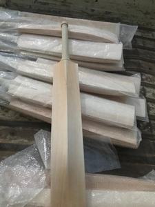 SMART SHINE ENTERPRISES Bate de Cricket Clásico de Madera HJ-598, Ligero, Ecológico, Equipo de Entrenamiento, Embalaje con Plástico de Burbujas - Product Image 2