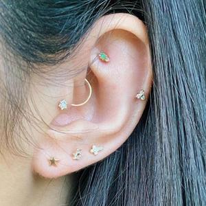 Pendiente de Oro Sólido de 14k con Pequeña Estrella y Diamante, Venta al por Mayor Directa de Fábrica, Labret con Rosca Interna y Parte Trasera Plana - Product Image 2