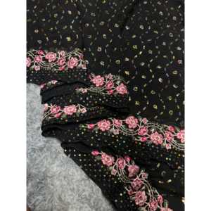 Sari de diseñador con lentejuelas y trabajo de bordado múltiple para vestidos de fiesta - Product Image 4