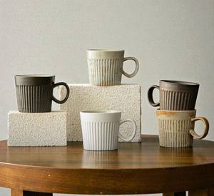 Tasse à café en céramique de style japonais UO 170 ml, faite à la main, rétro, en porcelaine, ensemble de tasses à café en argile perforées à la main - Product Image 1