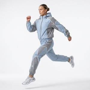 Ensemble de survêtement unisexe léger à capuche coupe-vent avec pantalon de jogging pour la course et le fitness – Tenue deux pièces - Product Image 3