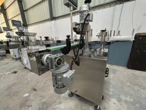 Máquina etiquetadora de adhesivos - Product Image 4