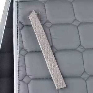 Tapis de selle matelassé gris avec bande latérale et fermeture Velcro pour l'équitation - Product Image 6