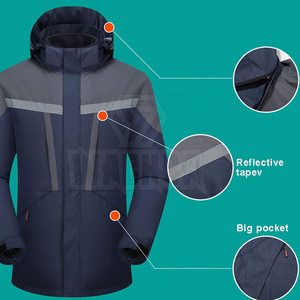 Best quality Customized <b>Stand</b> Collar Front Logo Hooded Light <b>Weight</b> Breathable Winter Softshell Jacket for Men - Product Image 4