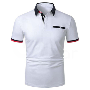 เสื้อโปโลแขนสั้นสีขาวสำหรับผู้ชายพร้อมปกสีดำและกระเป๋าดีไซน์เรียบง่ายผ้าฝ้ายระบายอากาศได้ดี - Product Image 1