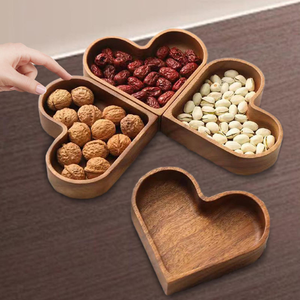 Bandeja de servir de madera natural con forma de corazón y diseño de hojas, plato para aperitivos, de Vietnam, al por mayor - Product Image 2