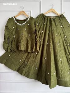 Hermoso conjunto de lehenga de rayón y algodón con bordado a mano Mirror-Kodi, estilo peplum, con blusa a juego, para mujer. - Product Image 4