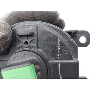 ไฟตัดหมอกมือสองสำหรับรถยนต์มอนเดโอ ด้านซ้าย รุ่น DS7315A201AB - Product Image 5