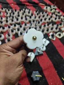 Bouton en agate fait main par un designer pour accessoires de maison de luxe - Product Image 3