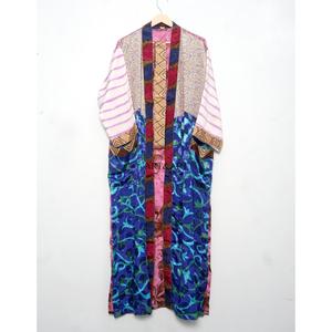 Kimono de Seda Multicolor, Tela de Sari Cosida a Mano, Ropa de Salón para Festivales, Vestido de Sari Indio Reciclado, Hermoso Kimono - Product Image 2