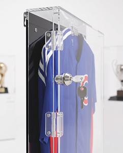Vitrina de acrílico transparente y personalizable con cerradura para exhibir camisetas, caja de exhibición para camisetas deportivas - Product Image 5