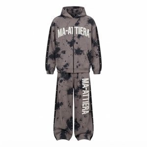 Conjunto de Sudadera con Capucha y Pantalones Anchos con Cierre, Color Gris Carbón, con Detalles de Tachuelas, Estilo Urbano, Personalizable OEM ODM - Product Image 1