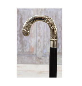 Canne de marche de luxe en laiton de designer avec poignée décorative et manche en bois poli – Élégante canne de soutien pour personnes âgées - Product Image 1