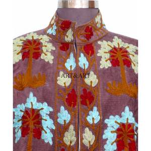 เสื้อแจ็คเก็ตคอตตอนปักลายขายส่ง 100% สำหรับแฟชั่นสไตล์เรโทรและโบฮีเมียน ราคาโรงงานเป็นมิตรกับสิ่งแวดล้อม - Product Image 2