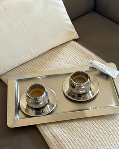 Bandeja de Servicio Decorativa de Lujo Plateada en Plata Antigua con Grabado Floral Ornamentado, Metal Tradicional para Exhibición en Mesa de Boda - Product Image 6