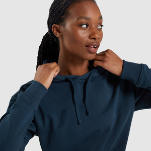 Sudadera con capucha color naranja óxido para mujer, con hombros caídos y bolsillo canguro - Product Image 6