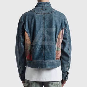 Veste en jean zippée pour homme, coupe régulière, couleur unie, style streetwear urbain, design multi-poches, tendance. - Product Image 5