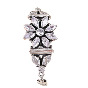 Pulsera de Fiesta para Mujer con Diseño Floral Vintage, Bañada en Plata Antigua, con Cuentas de Latón y Engaste de Bisel de Circonita Cúbica, Joyería Artística de Lujo - Product Image 1