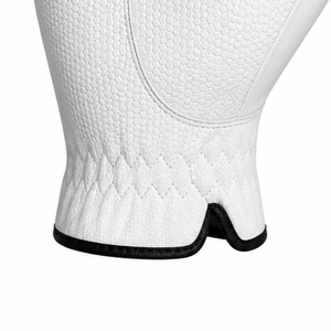 Gant de golf performant en cuir synthétique souple, confortable et flexible, idéal pour la conduite, le chipping et le putting - Product Image 3