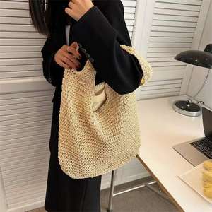 กระเป๋าสะพายไหล่สตรีสไตล์วินเทจแฟชั่นใหม่  วัสดุฟาง  ปิดด้วยซิป สายสะพายเส้นเดียว  สำหรับเดินทางและช้อปปิ้ง - Product Image 1