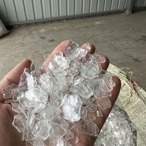 Flocons de plastique PET transparents sélectionnés, lavés et triés, pour approvisionnement international en vrac et recyclage, destinés aux acheteurs - Product Image 2