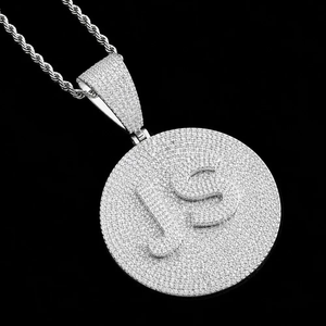 Colgante Redondo Mediano Personalizado con Letra del Alfabeto, Plata, Moissanita, Estilo Hip Hop, Joyería de Moda, Letra Personalizada en Moissanita - Product Image 4