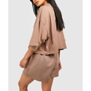 Ensemble crop top et short marron personnalisé pour femme, style décontracté surdimensionné, tenue d'été deux pièces, vente en gros OEM - Product Image 2