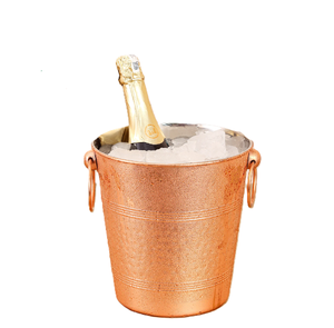 Cubo de acero aislado, limpio y moderno, con pinzas para hielo dentadas, ideal para champán y eventos festivos, a precio mayorista. - Product Image 4