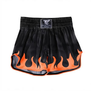 Pantalones Cortos de Boxeo Estilo MMA para Hombre Trade Excel ImpeX, Blancos, 100% Algodón, con Llamas Rojas, Cintura Elástica y Corte Holgado - Product Image 2