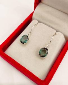 Pendientes de Zafiro Verde, Plata de Ley 925, Chapados en Oro, Corte Ovalado, Joyería Hecha a Mano, Regalo de Aniversario para Ella - Product Image 3