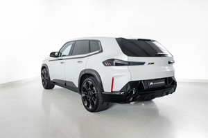 BMW X7 2024 – SUV de Lujo de Tamaño Grande con 7 Asientos y Tecnología Avanzada - Product Image 2